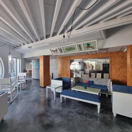 Nereus Hotel パ フォス エクステリア 写真