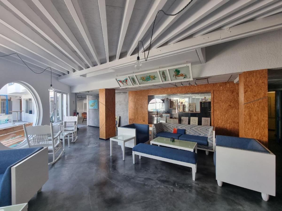 Nereus Hotel パ フォス エクステリア 写真